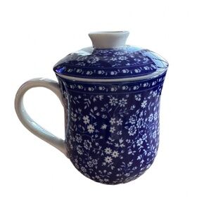 HARRY & DAVID blue ceramic tea cup mug with lid.
